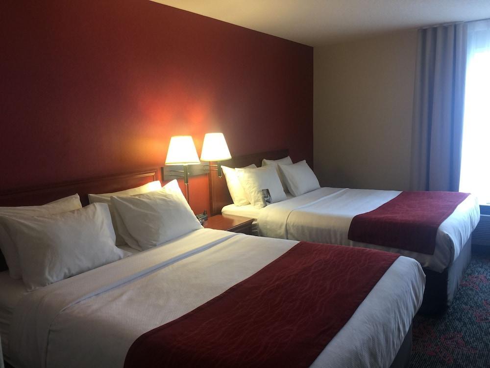 Comfort Inn & Suites University YYC Exteriör bild